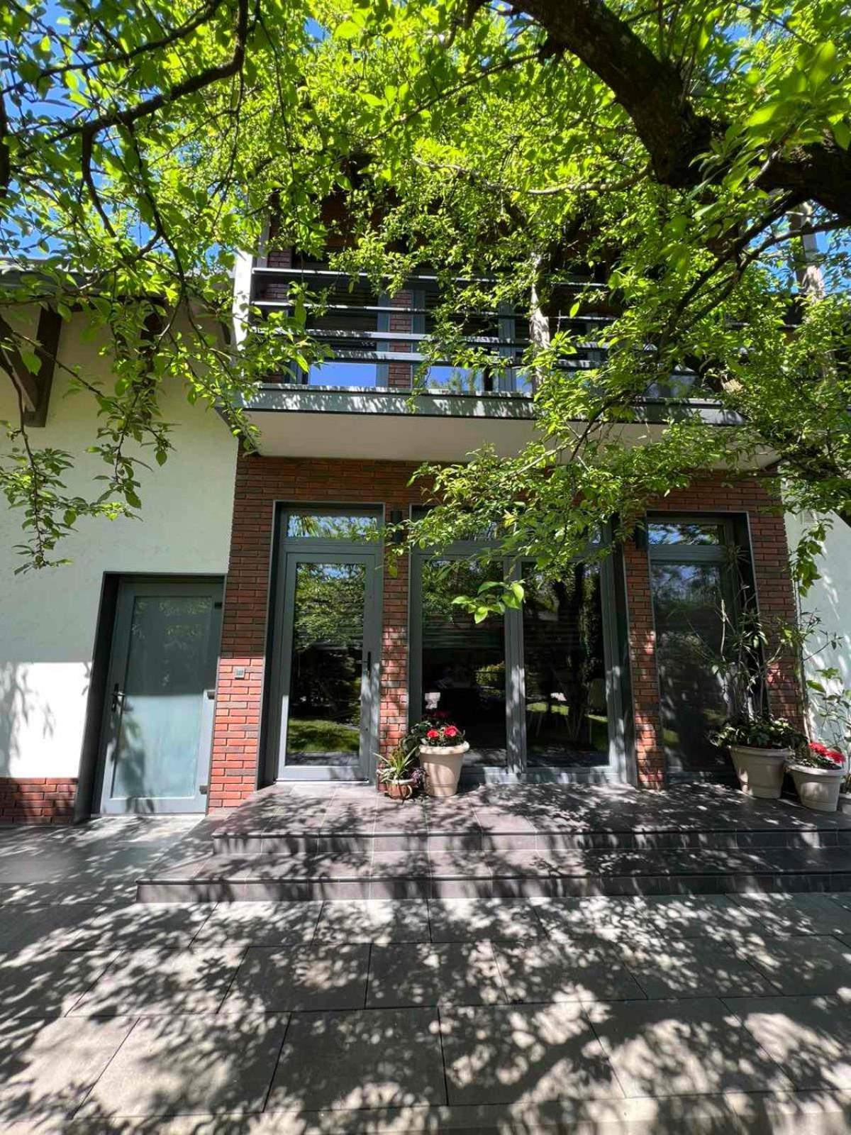 Tulipan Hotel Aquapark Vyshkove Exterior photo